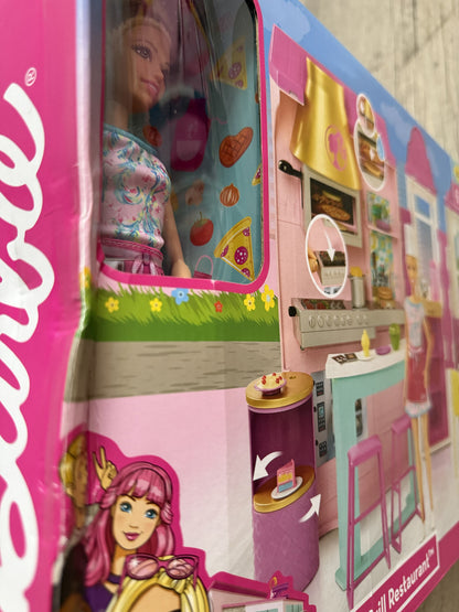 Barbie Cook'n Grill Restaurant Playset con bambola + di 30 accessori e 6 aree di gioco Mattel