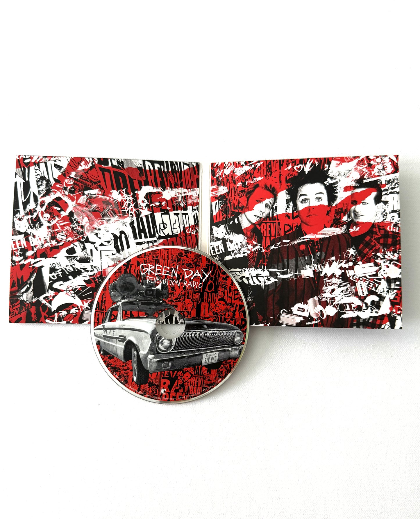 Green Day CD Revolution Radio 2016