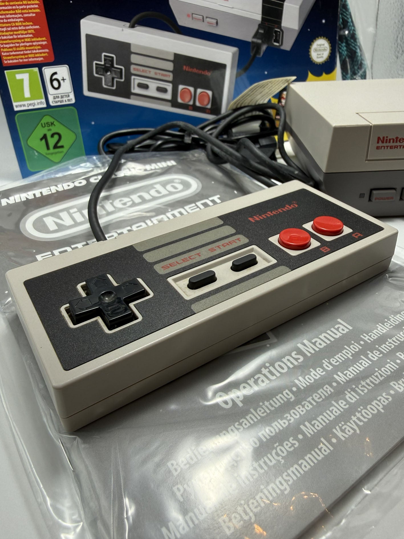 Console Nintendo Classic Mini Nes (CLV-001) 30 Giochi inclusi con scatola originale pari al nuovo