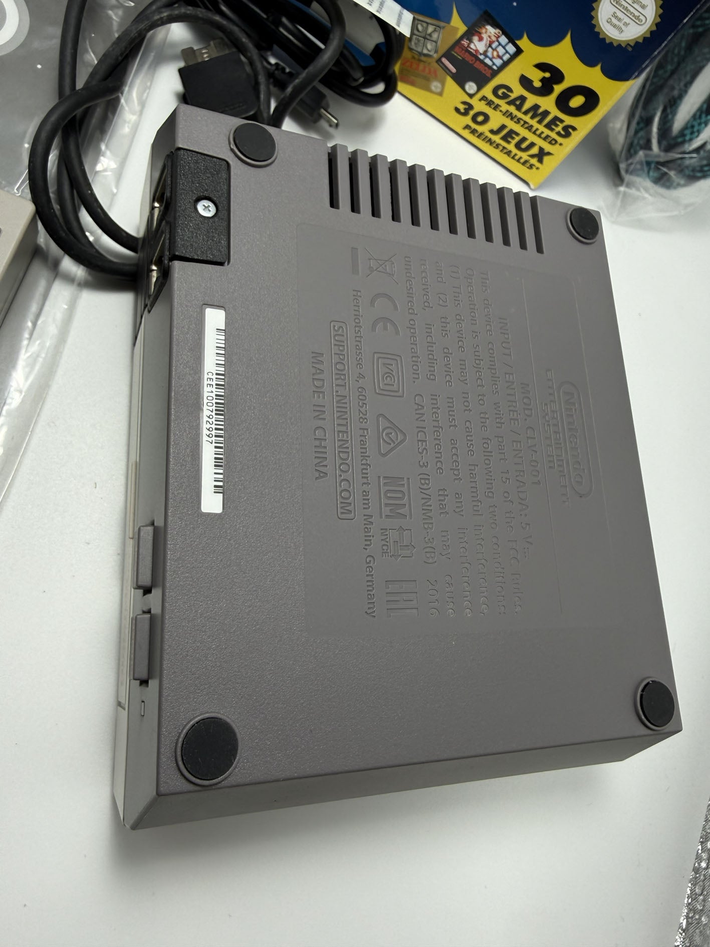 Console Nintendo Classic Mini Nes (CLV-001) 30 Giochi inclusi con scatola originale pari al nuovo