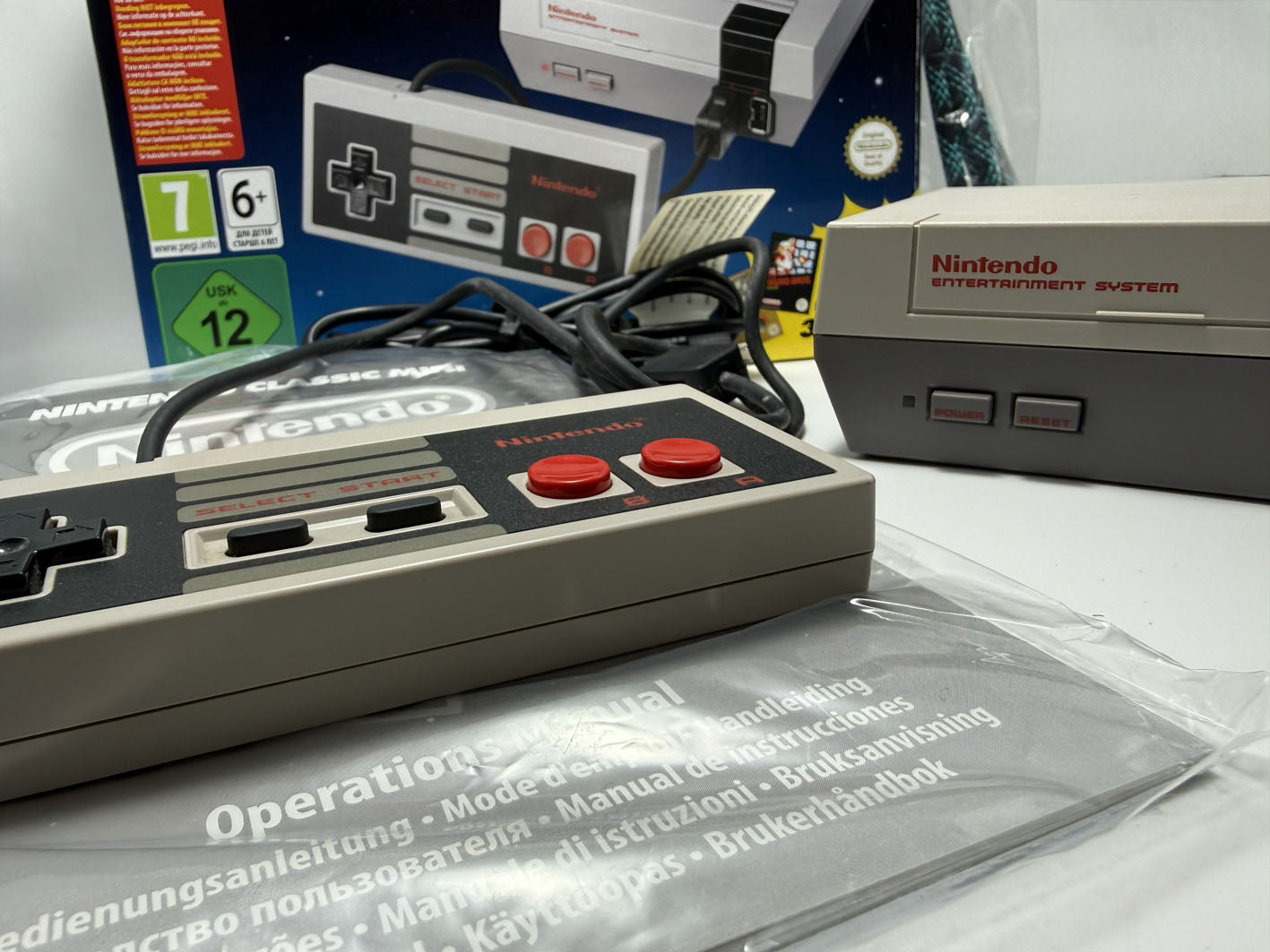 Console Nintendo Classic Mini Nes (CLV-001) 30 Giochi inclusi con scatola originale pari al nuovo