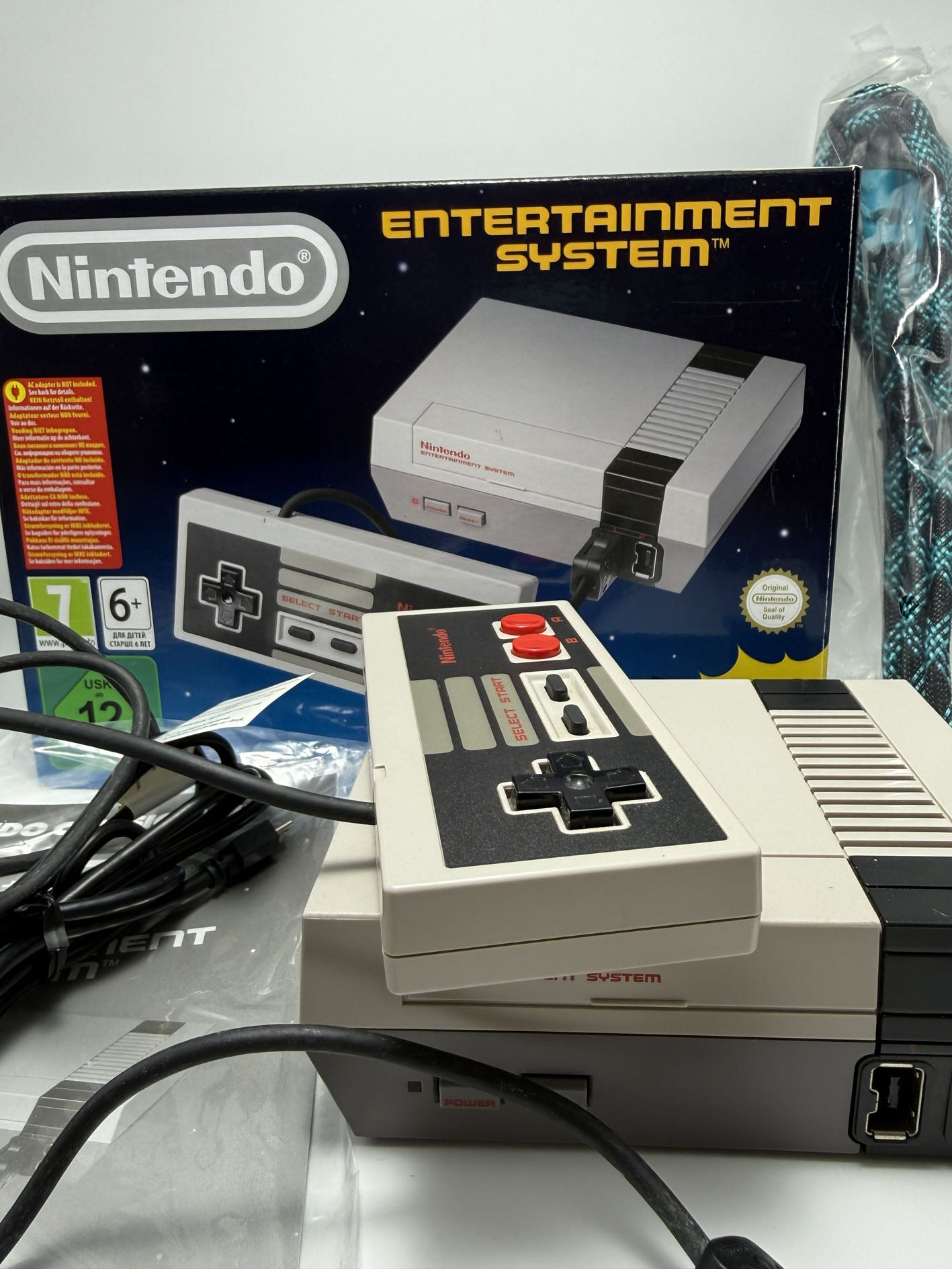 Console Nintendo Classic Mini Nes (CLV-001) 30 Giochi inclusi con scatola originale pari al nuovo
