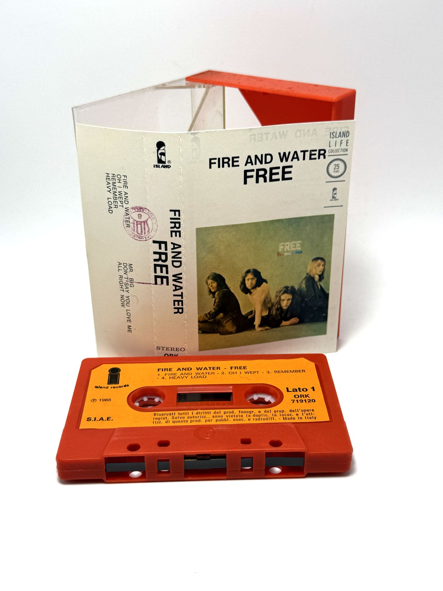 Free Fire And Water cassetta audio mc 1986
