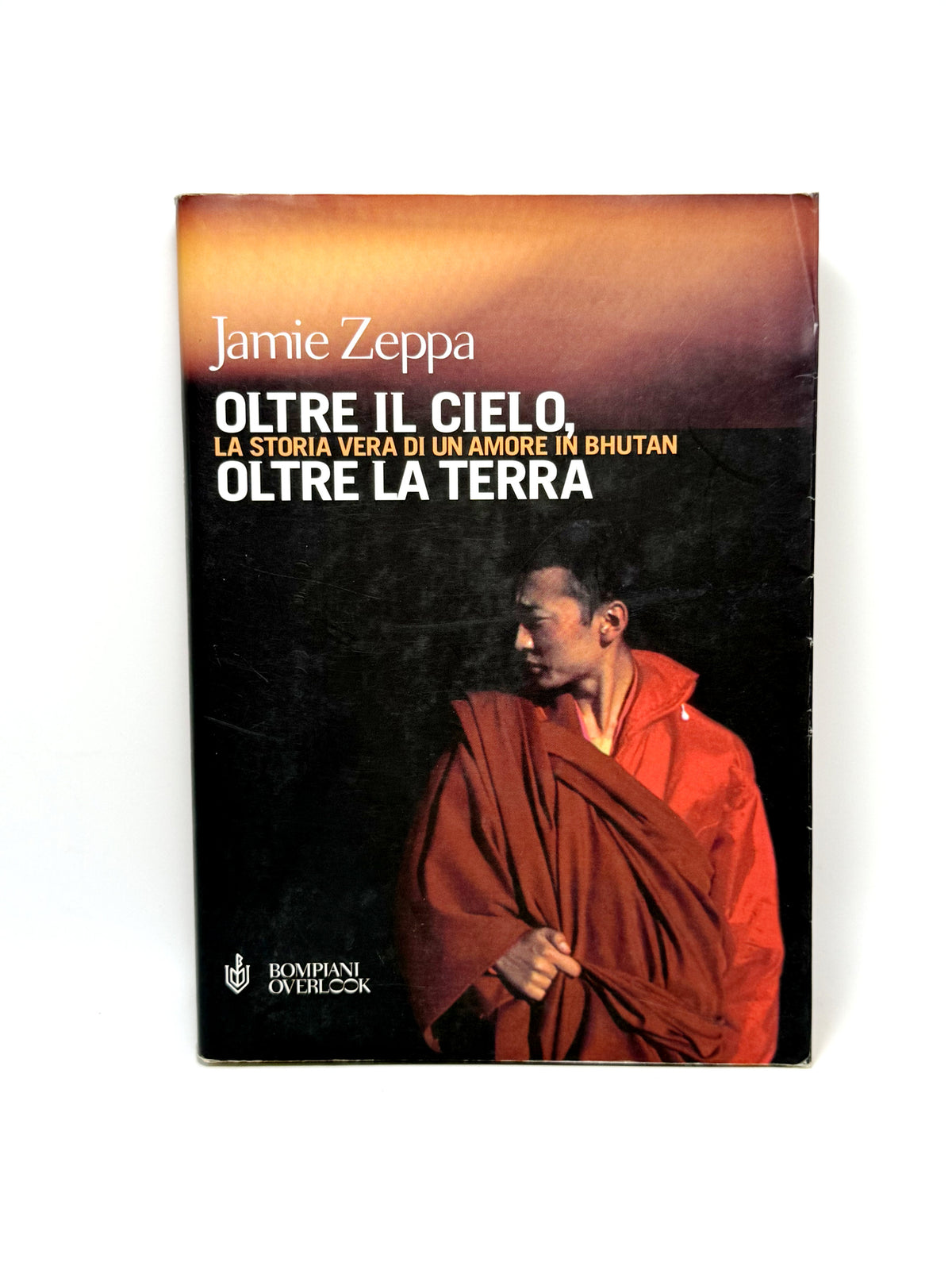 Titolo: Oltre il cielo, oltre la terra. La storia vera di un amore in Bhutan Jamie Zeppa Libro usato